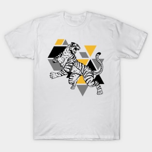 Retro Black & Gold Tiger on the Attack // Vintage Geometric Shapes Background T-Shirt